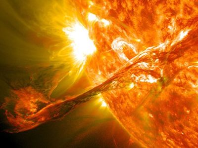 NASA показало Солнце с рекордно близкого расстояния