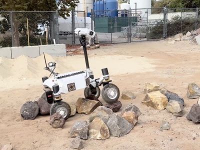 NASA показало в деле новый ровер-вездеход для Луны и Марса